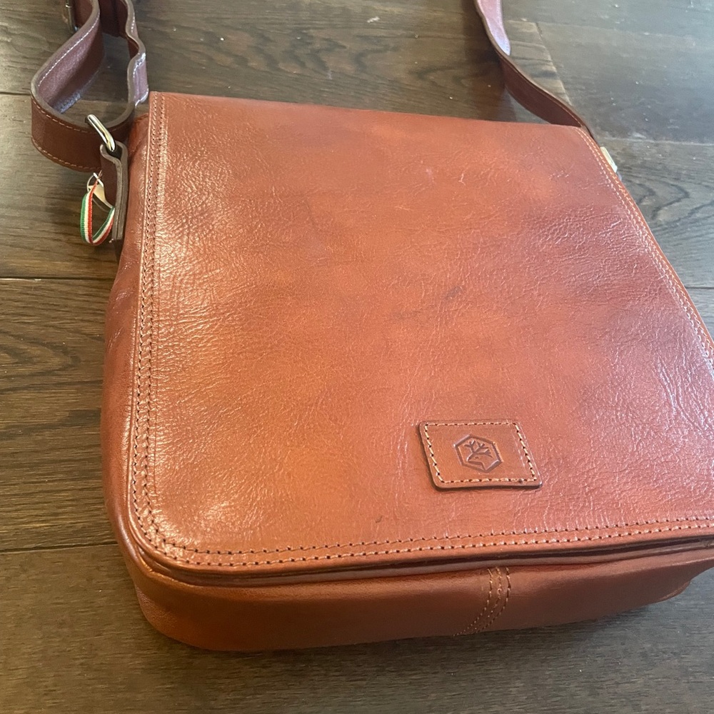 In Pell Italian Leather Saddle Crossbody Bag - Brown